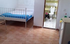 Barato habitation ( chip rooms)